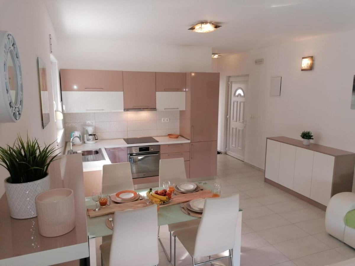 Apartment Mali San Trogir Exterior foto